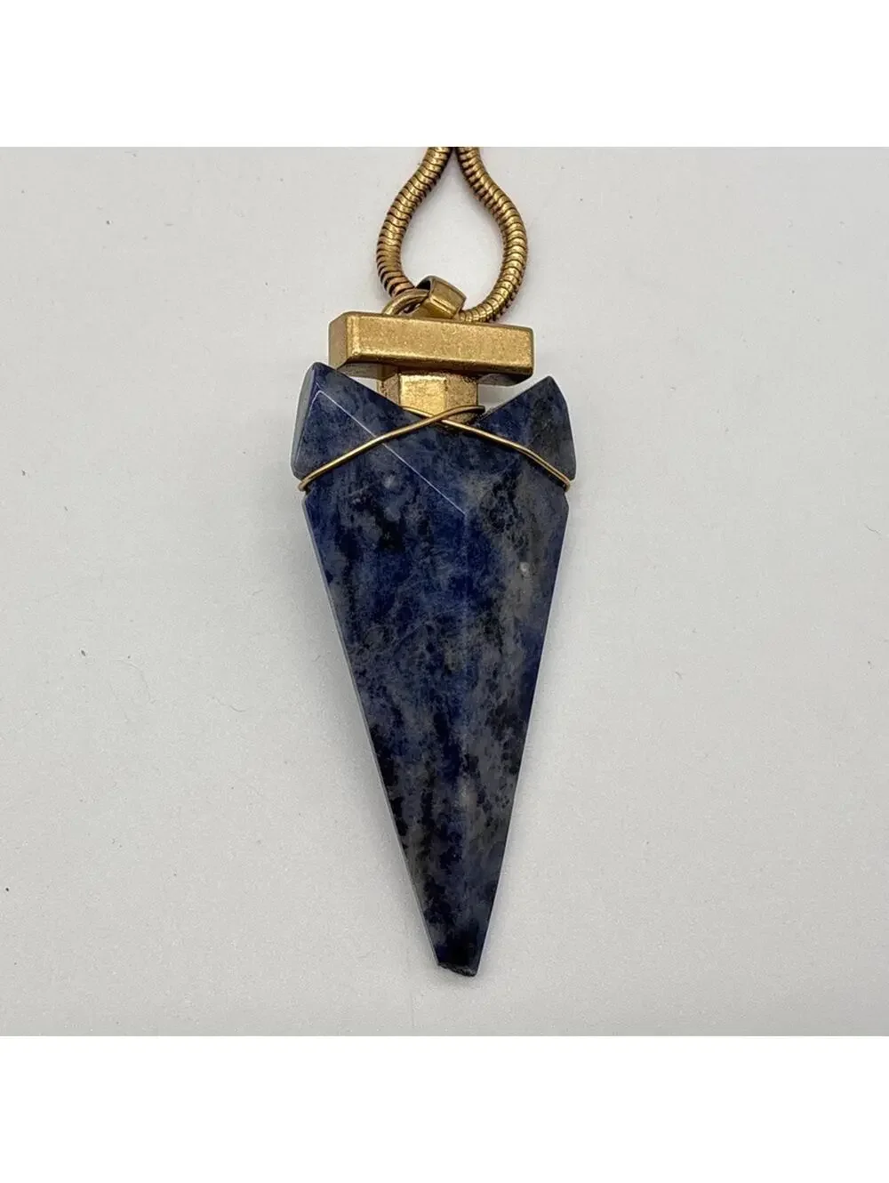 Tory Burch Sodalite Arrowhead Pendant Necklace Gold Tone Rope Chain